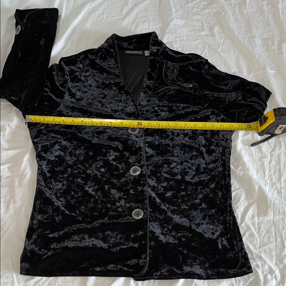 Harve Benard Black Velvet Button Front Blazer 1X - Picture 4 of 8